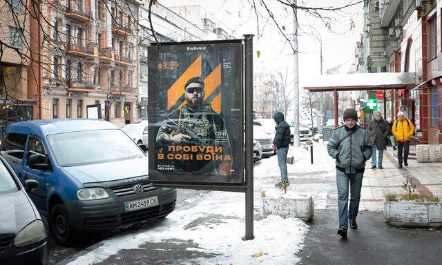 Der Strom der Freiwilligen ist versiegt: Anwerbeplakate für die 3. Angriffsbrigade in Kiew.