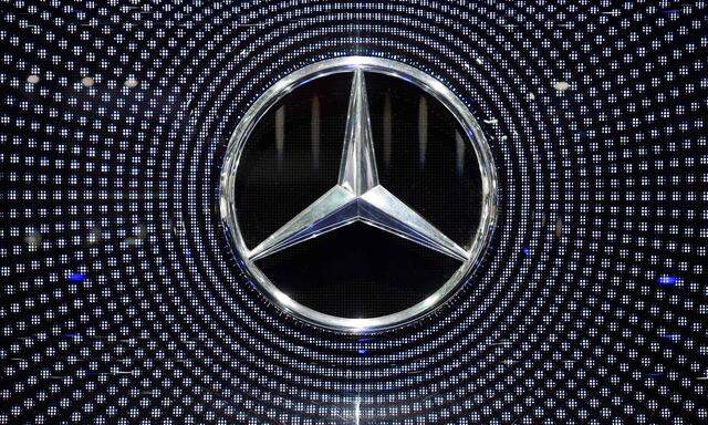 Mercedes gerät immer tiefer in den Abgasskandal. Nach dem Vito geht es jetzt auch um Modelle der Serie C und GLC. 