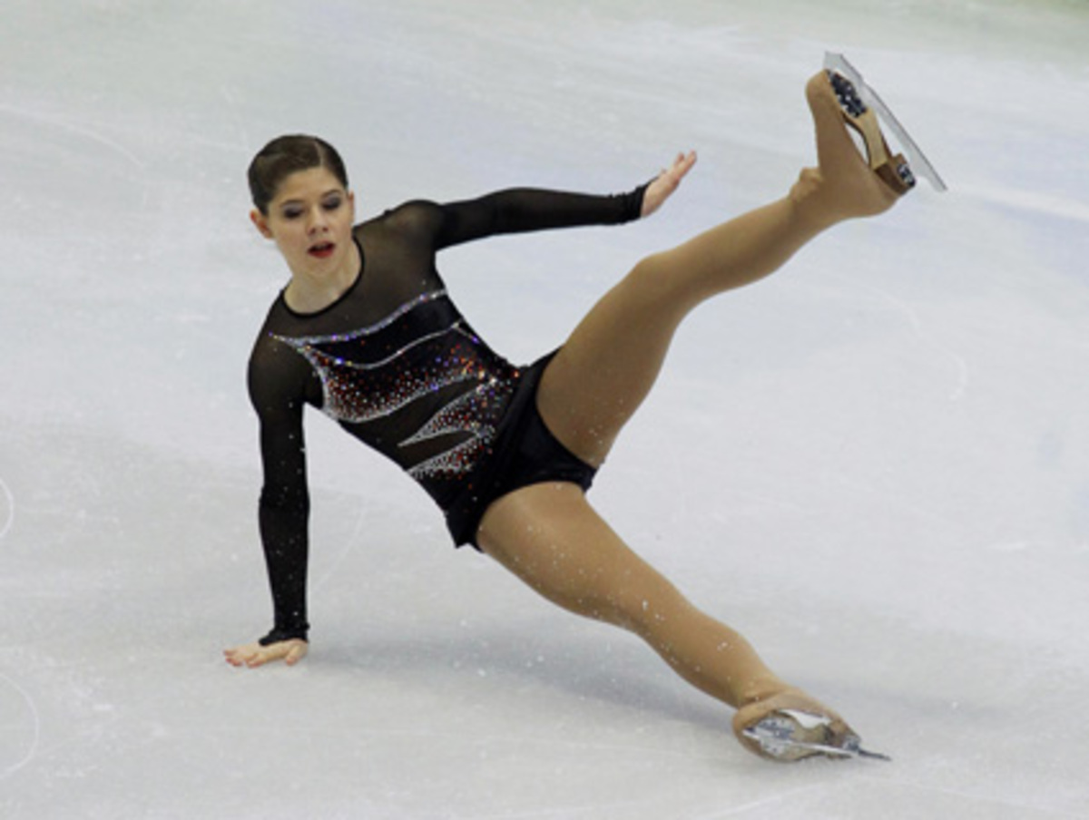 Die mit 15 Jahren jüngste im Feld der Eiskunstläuferinnen stürzte bei der Landung des dreifachen Lutz und führte den geplanten Doppel-Axel nicht aus.