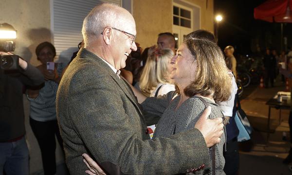 Ernest Kaltenegger (li.) machte die KPÖ groß, Elke Kahr (re.) ist nun noch erfolgreicher.