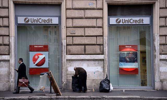 ITALY-BANKING-UNICREDIT