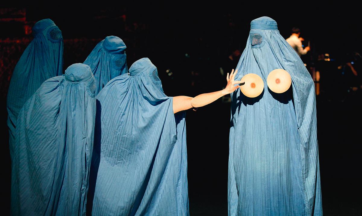 Orient. „alf laila wa laila“ nach den Erzählungen aus 1001 Nacht: Elf Kammeropern in der Brotfabrik-Expedithalle 2011.