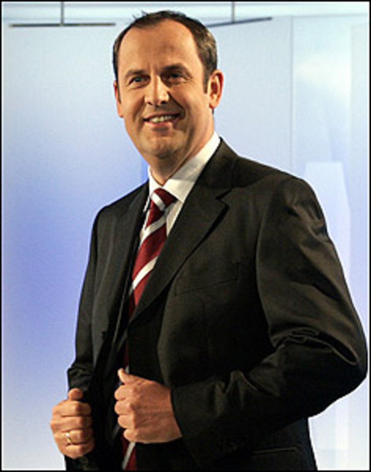 "Sie sitzen im Hooligan Sektor, schreien hinein, übernehmen keine Verantwortung."  VP-Umweltminister Josef Pröll über die FPÖ.