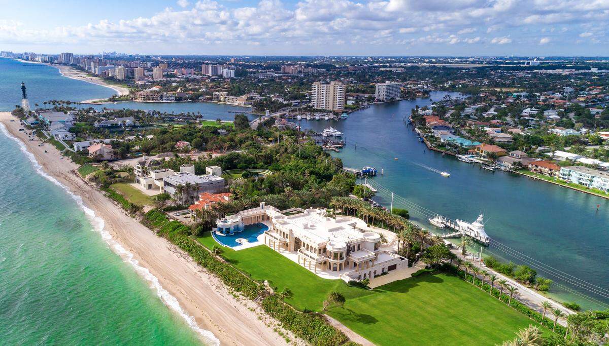 In der Hillsboro Beach, auf einem der höchsten Punkte von Floridas "Millionaires Mile" gelegen, wird – mit rund 159 Millionen Dollar – eine der teuersten Immobilien in den USA am 15. November den Besitzer wechseln: Die Playa Vista Isle.