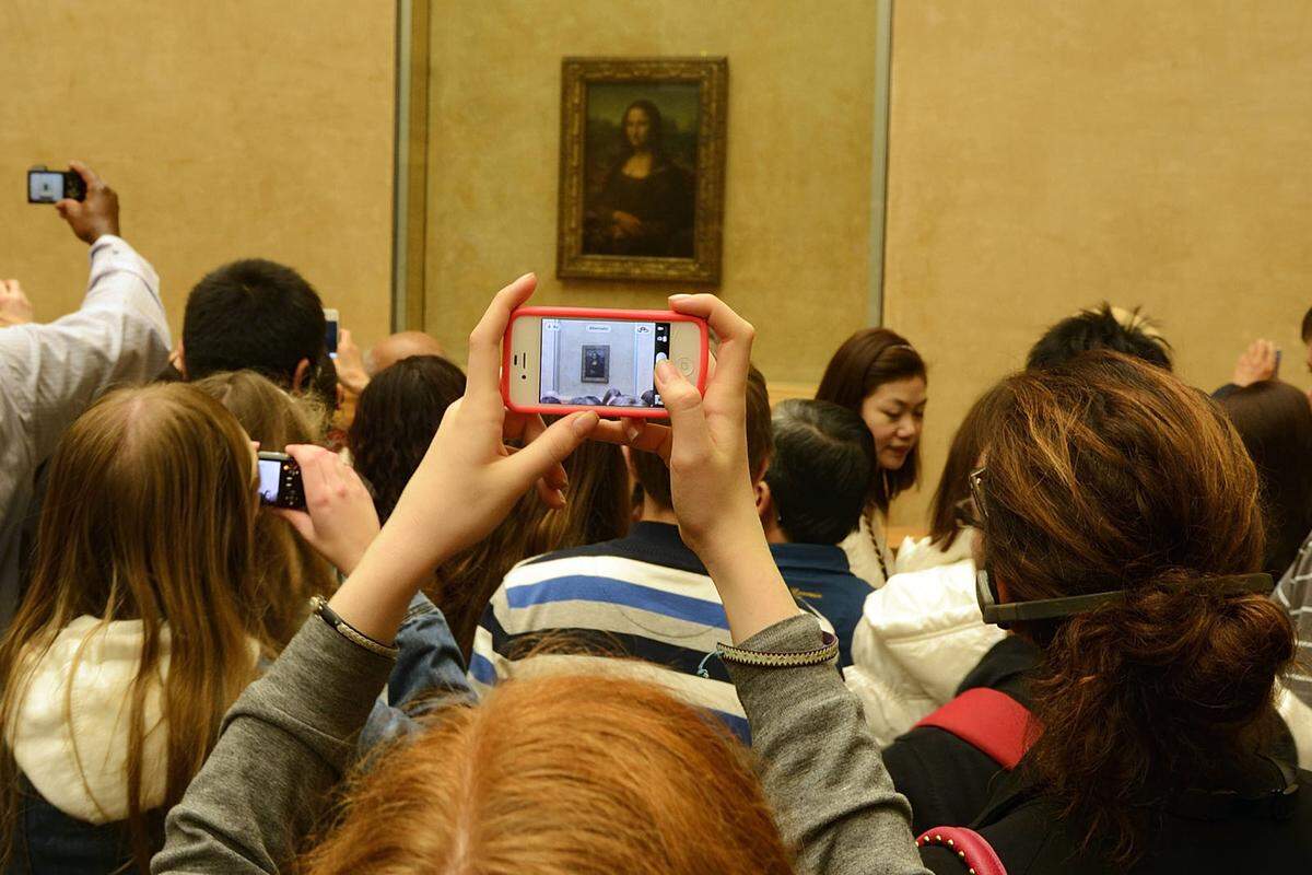 Leonardo da Vincis Mona Lisa live zu sehen ist für viele Paris-Touristen ein Muss. Das schlägt sich auch in den Besucherzahlen des Museums nieder. Unglaubliche 8,1 Millionen Besucher verzeichnete das Louvre 2017 nach Zahlen des Museumsindex der TEA (Thermed Entertainment Association).