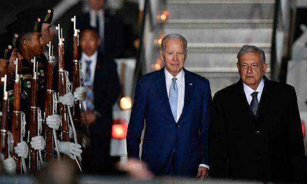 US-Präsident Joe Biden bei seiner Ankunft mit seinem mexikanischen Amtskollegen Andrés Manuel López Obrador.