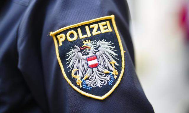 Schwerer Verkehrsunfall mit einem Toten und zwei Schwerverletzten in der Steiermark.