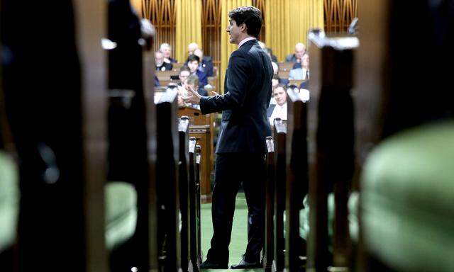 Kanadas Premier Justin Trudeau (47) hat schon bessere Zeiten gesehen. Im Moment steht er schwer unter Beschuss.