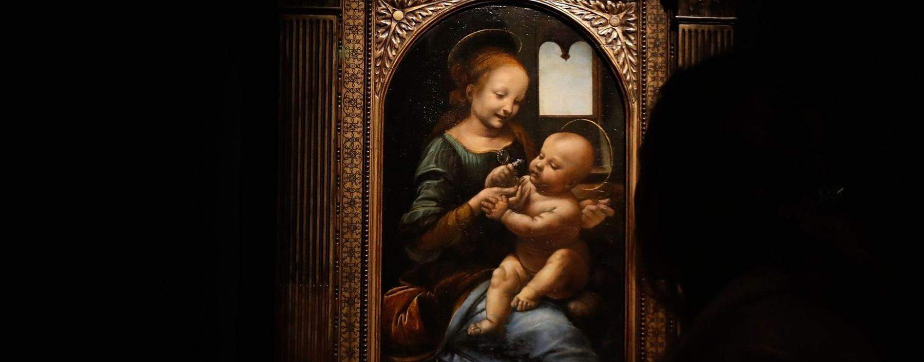 Die „Madonna Benois“ aus der Eremitage ist eins von nur drei Gemälden, das dem Louvre für die Ausstellung geliehen wurde.