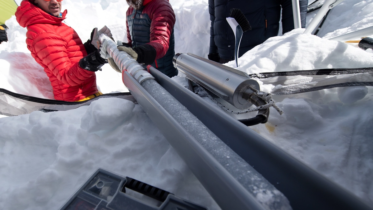 “Large ice fields are falling apart”: Austria’s glaciers continue to ...