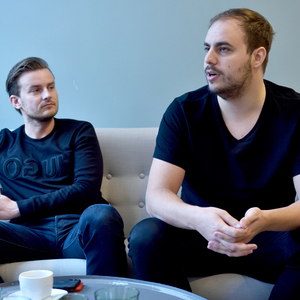 Die Bitpanda-Gründer Eric Demuth (l.) und Paul Klanschek.