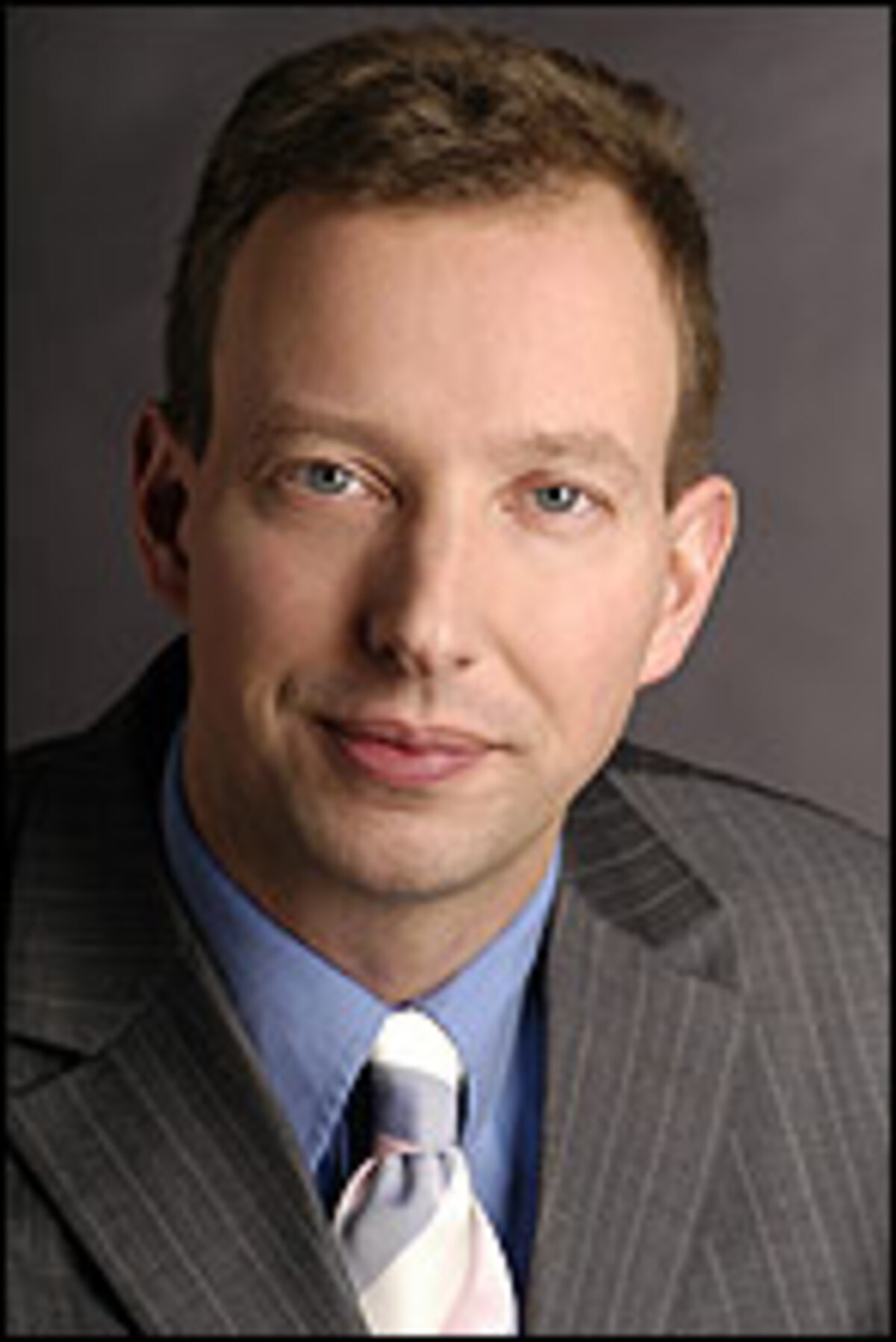 Beim Dortmunder Software-Unternehmen MATERNA GmbH hat Ralph Hartwig (37) zum 1. November 2006 die Position des Chief Financial Officers (CFO) und Geschäftsführers übernommen. In dieser Funktion verantwortet er die Bereiche Finanzen und Verwaltung in der MATERNA-Gruppe einschließlich der Tochterfirmen und berät die operativen Einheiten bei allen kaufmännischen Fragen.