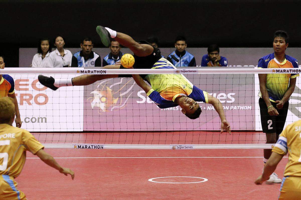 Populär ist Takraw – wie es abgekürzt heißt – in ganz Südostasien, in vielen Ländern ist das Spiel sogar eine der Nationalsportarten.