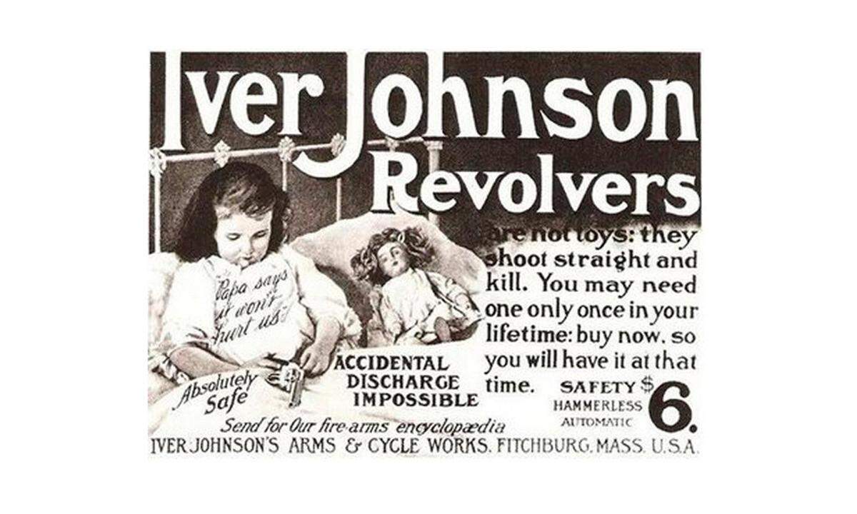Immerhin wird bei dieser Reklame erwähnt, dass eine Waffe kein Spielzeug ist. Mit dem "Revolver im Kinderzimmer" zu werben wäre aus heutiger Sicht unmöglich.