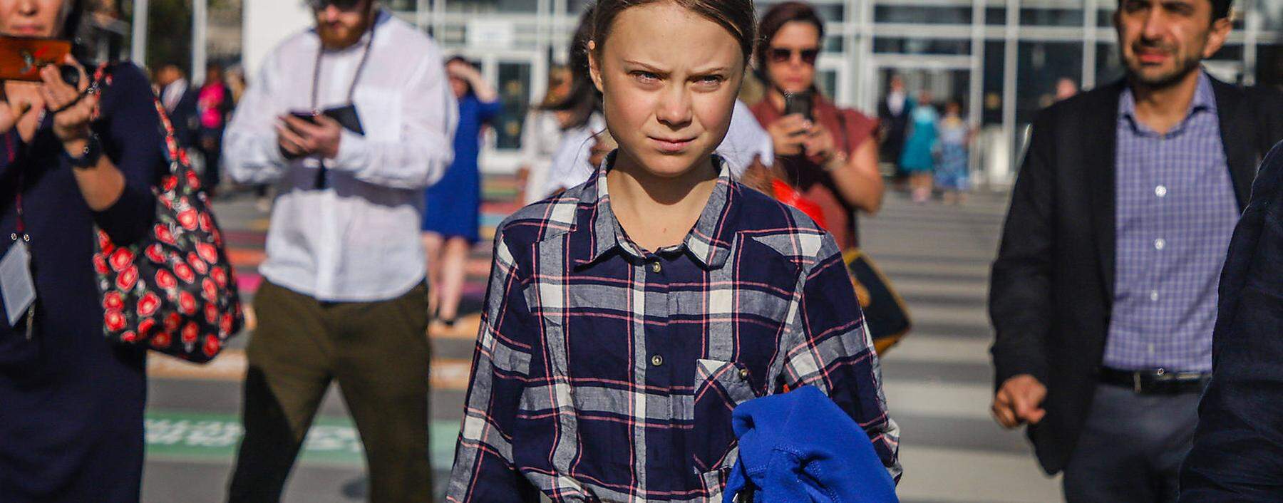 7,6 Millionen Menschen nahmen in 185 Ländern an über 6000 Demonstrationen teil. Im Bild die &quot;Galionsfigur&quot;  Greta Thunberg im September 2019 in New York.