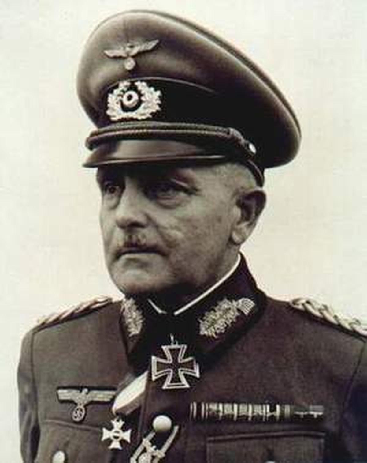 Generalleutnant Friedrich Franek, 44. Division Hoch- und Deutschmeister