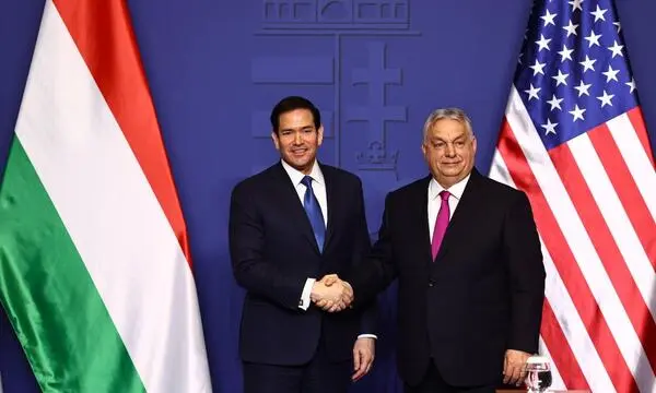 US-Außenminister Marco Rubio betrieb in Budapest indirekt Wahlwerbung für Viktor Orbán. 