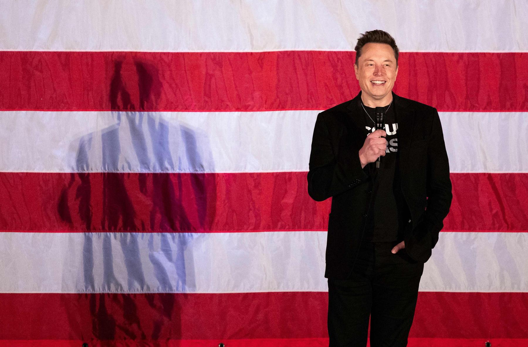 Elon Musk weltweit erster Mensch mit 500 Mrd Dollar Vermögen