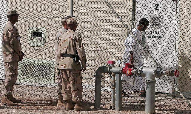 Archivbild: Camp Delta in Guantanamo Bay. Die Musik der Skinny Puppets soll bei Folter zweckentfremdet worden sein.