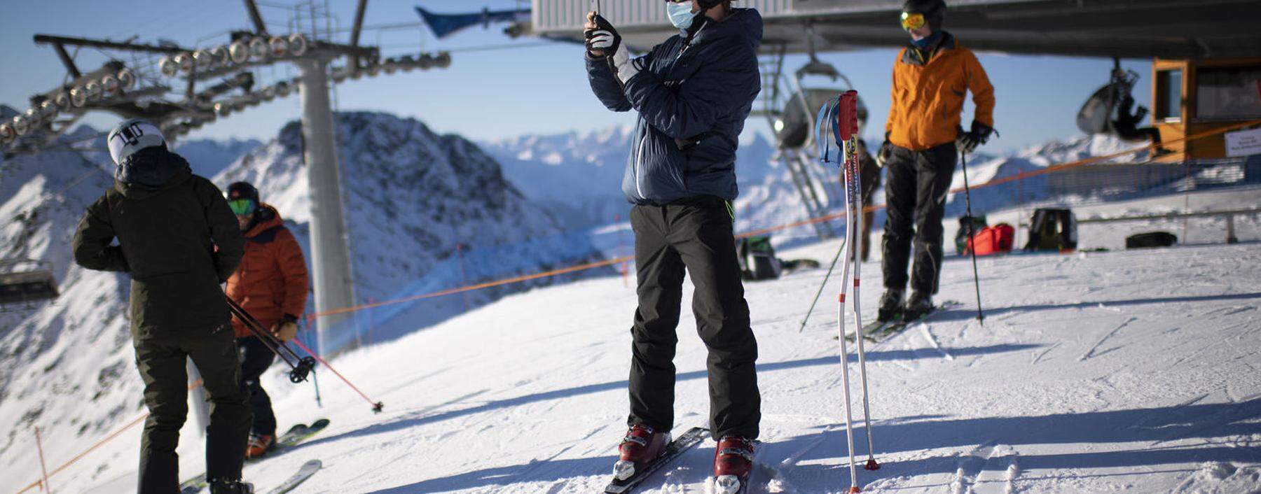 Die Skigebiete etwa in Davos können sich trotz Pandemie nicht über fehlende Gäste beklagen.