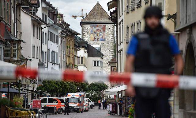 Die Schweizer Polizei rückte zu einem Großeinsatz in Schaffhausen aus.