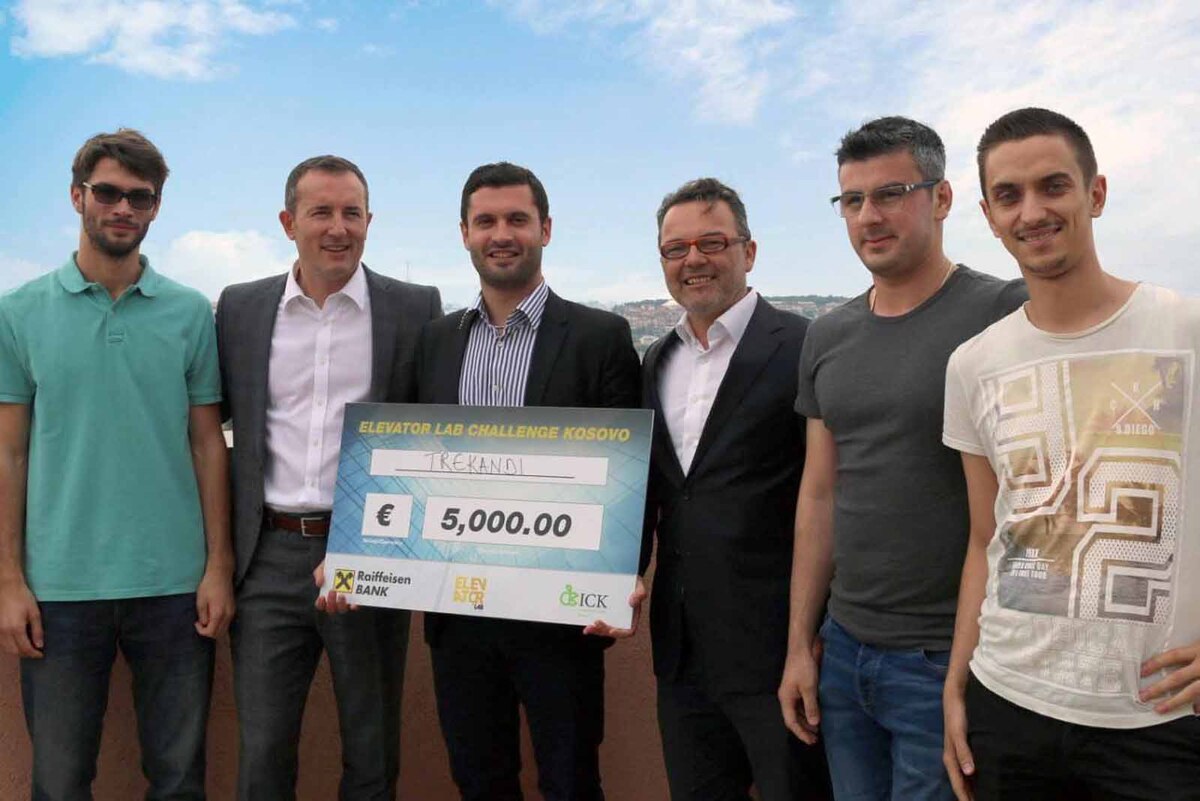 Trekandi (Kosovo) programmieren eine Online-Plattform, die wie etwa checkfelix.com bei Reisen Angebote aus dem gesamten Finanzbereich auflistet.