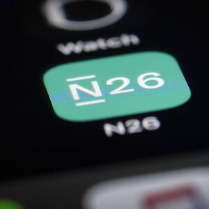 Das Logo der N26 Bank GmbH wird auf einem Smartphone angezeigt Berlin 11 01 2019 Berlin Deutschl