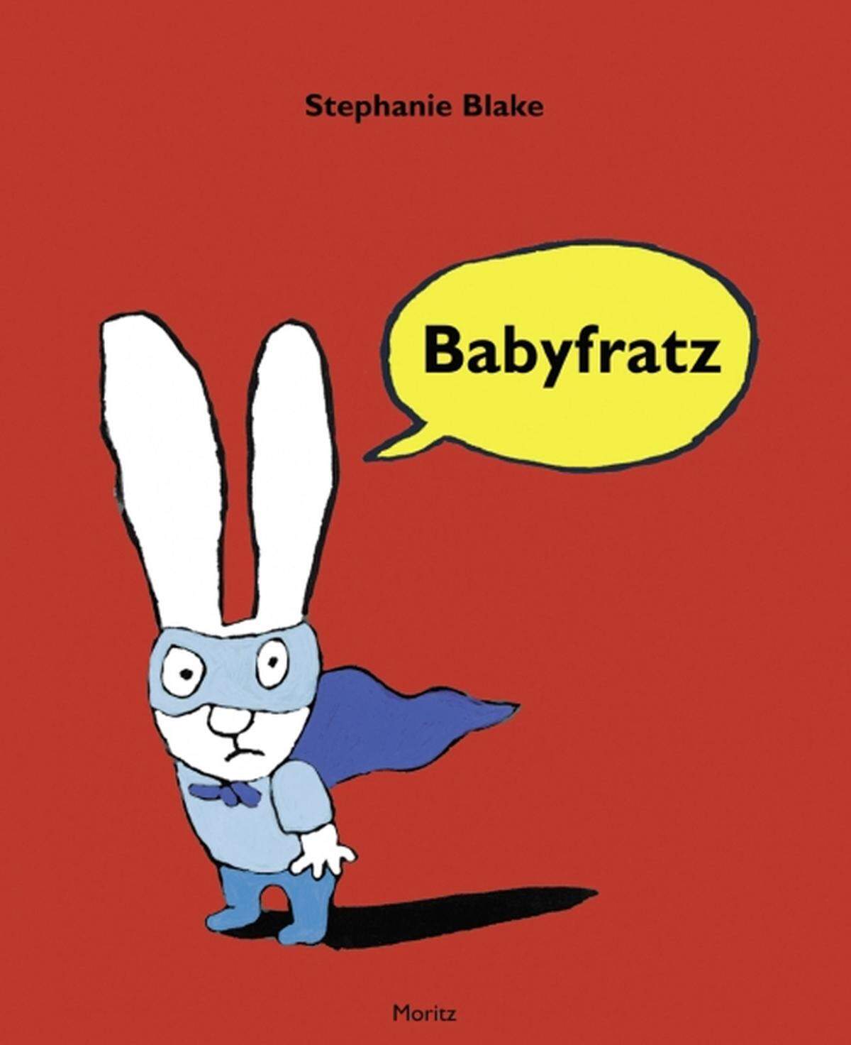 Simon, der kleine Hase, hat einen (noch kleineren) Bruder bekommen. Was ihn sowohl beim Bau einer Rakete stört als auch tief erschüttert. Die geänderten Umstände werfen auch Fragen auf, etwa: "Wann geht das Baby zurück ins Krankenhaus?", die beunruhigende Antworten nach sich ziehen: "Dein kleiner Bruder ist für immer da". Wie soll ein kleiner Hase damit klarkommen?  Seine treuen Wegbegleiter kennen Simon bereits in seiner Rolle als Superhase, haben ihn unschöne Wörter sagen hören und das Essen verweigern sehen - stets herrlich authentisch, stets zum Aus der Haut fahren bockig. Stephanie Blake hat mit "Babyfratz" ein wunderbares neues Simon-Buch geschaffen, das zwischen Raketenbau und Angst vorm Wolf mehr Verständnis für Kleinkinder schafft als ein Heer von Ratgebern.  Erschienen im Moritz-Verlag. Alter: Ab drei Jahren. 