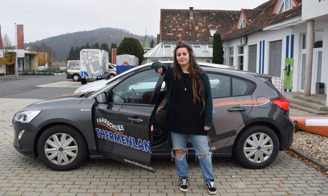 Auch Nathalie Lins aus Vorarlberg macht ihren Führerschein lieber in der Steiermark.