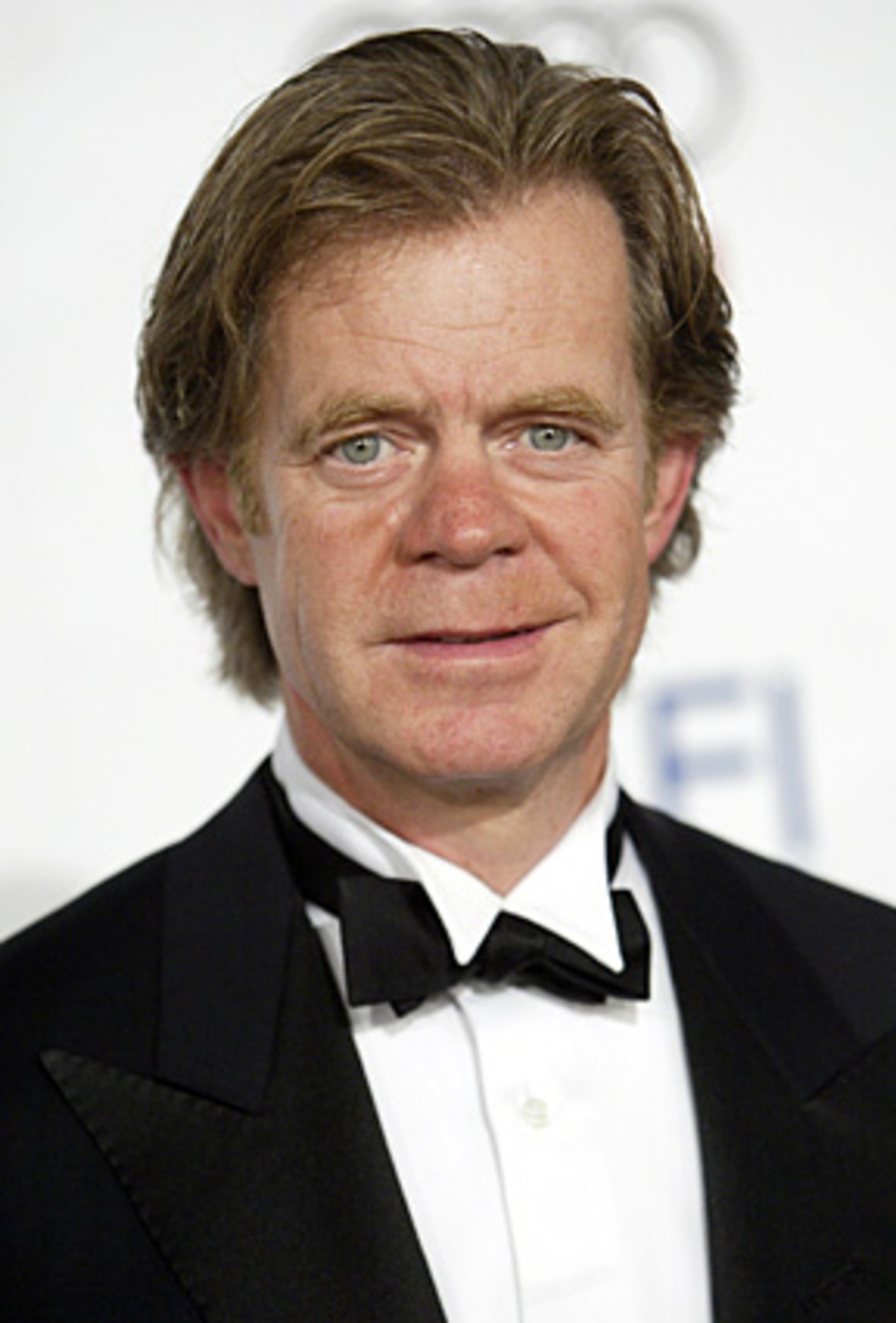 Die Liste von Macy's Film-Engagements ist lang, in den meisten spielte er im Hintergrund: In "Air Force One" war er als Major Caldwell zu sehen, in "Wag The Dog" mimte er den CIA-Agenten Charles Young. Weitere Auftritte hatte Macy in "Psycho", "Magnolia" und Jurassic Park III".