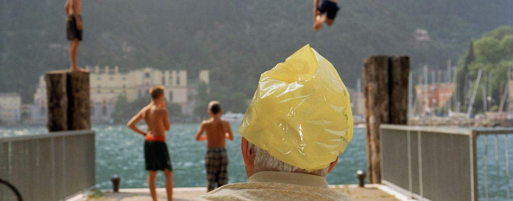 Italien verbinden Besucher mit der Vorstellung eines leichteren Lebensgefühls. Gardasee 1999.