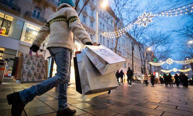 ++ THEMENBILD ++  ERSTER EINKAUFSSAMSTAG IM ADVENT