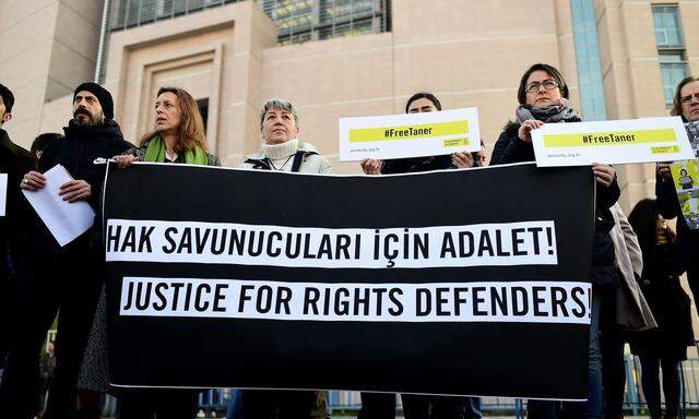 Amnesty International protestiert in der Türkei.