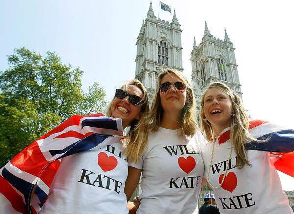 Am Freitag um 11.00 Uhr Ortszeit (12.00 MESZ) werden in London Prinz William, die Nummer zwei in der Thronfolge des englischen Königshauses, und die bürgerliche Kate Middleton in der traditionsreichen Westminster Abbey getraut. Die Fans beziehen bereits zwei Tage vor dem Ereignis rund um das Areal Stellung.