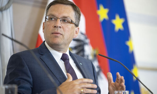 MINISTERRAT: WOeGINGER