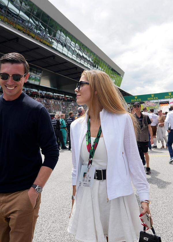 Mark Mateschitz (hier im Bild mit Victoria Swarovski am Red Bull Ring in Spielberg vergangenen Juli) ist einer der reichsten unter 40-Jährigen der Welt.  