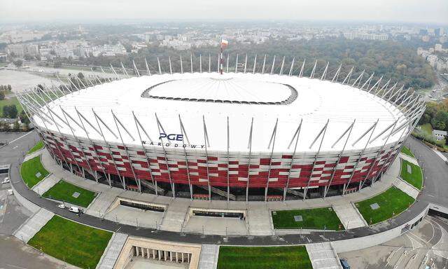 Einen Drohnenaufnahme des Nationalstadions in Warschau, wo künftig auch Coronavirus-Patienten behandelt werden sollen.