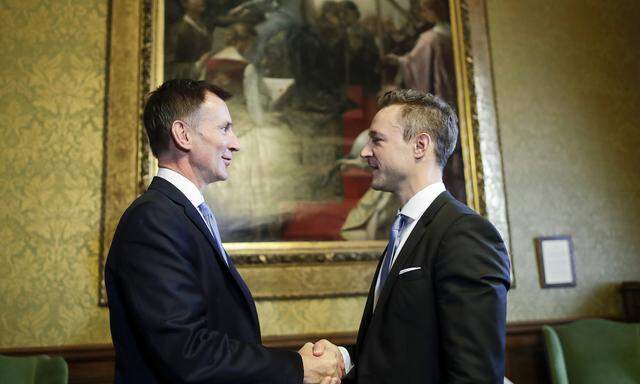 Jeremy Hunt und Gernot Blümel in London. 