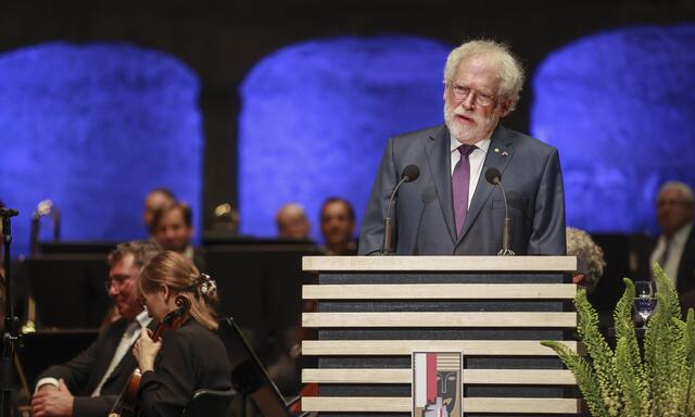 Es sei ihm „immer unheimlich, wenn jemand wissen will, wie die Zukunft aussieht“, sagte Anton Zeilinger in seiner Rede zur Eröffnung der Salzburger Festspiele. 