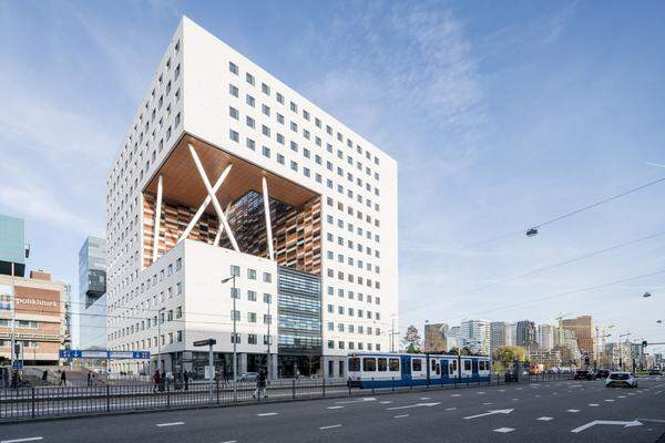 O|2 Laboratory and Research Building in den Niederlanden.