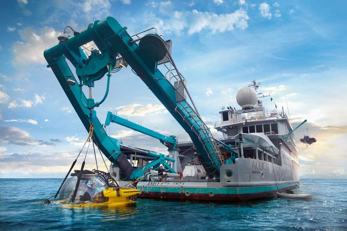 In 1000 Meter Tiefe abtauchen und die Unterwasserwelt der Bahamas erleben kann man jetzt an Bord des Forschungsschiffes Alucia von OceanX. Inseriert wurde eine Expedition mit zwei Übernachtungen auf Airbnb. Der Clou: Wissenschaftler und Filmemacher von BBC Worldwide, die mit dem Schiff schon "Unser blauer Planet II" filmten, sind mit an Bord.