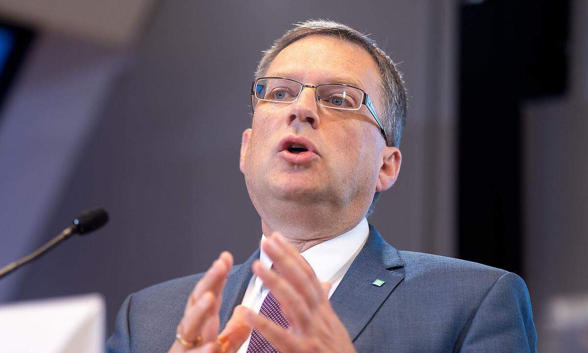ÖVP-Klubobmann August Wöginger möchte die EMRK reformieren und erntet dafür viel Kritik.
