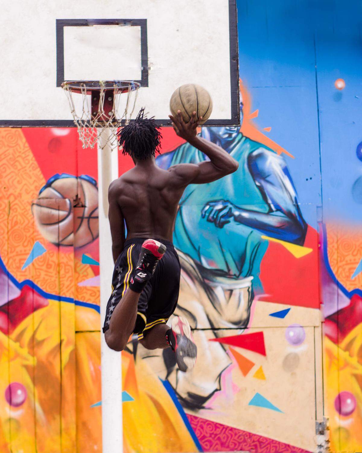 Die Freude am Basketballspielen.