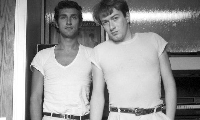 Jon King und Andy Gill (re.) von Gang of Four bei einem Fotoshooting im Jahr 1983.