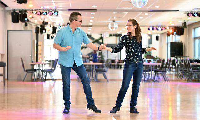 Thomas und Jenny Schwebach unterrichten prinzipiell in Jeans und Sneakern.