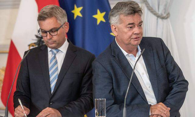 Finanzminister Brunner (ÖVP) mit Vizekanzler Kogler (Grüne)