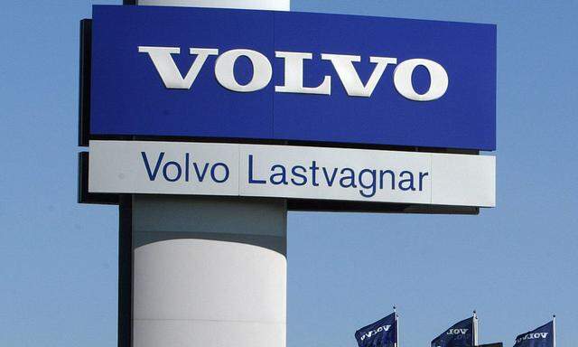 Volvo-Militärlastwagen stoßen auf Interesse aus Frankreich und Deutschland.