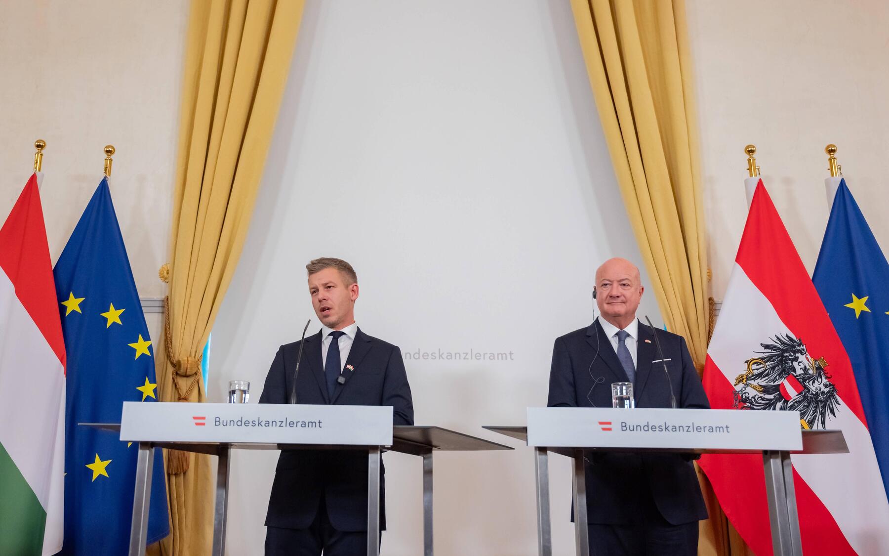 Hungary orders removal of asbestos gravel, demands Austria pay