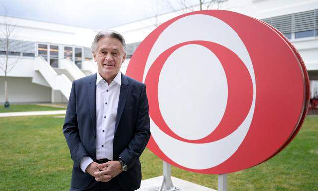 Peter Westenthaler zog für die FPÖ in den ORF-Stiftungsrat ein - und genoss seinen ersten Auftritt sichtlich.