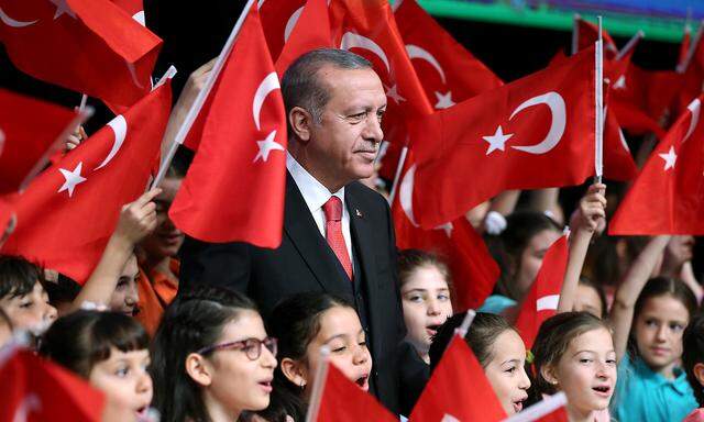 Der türkische Präsident Recep Tayyip Erdogan schließt ein EU-Referendum nicht aus. 